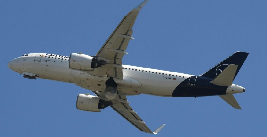 Passenger stranded at airport after airline bankruptcy cancels all flights 2026
